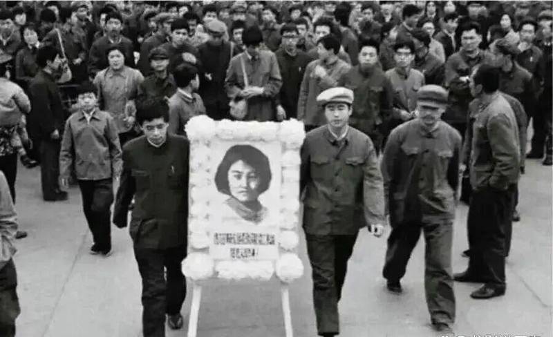  创伤记忆的无声消解：烈士后代如何重构个人生活秩序 情感心理