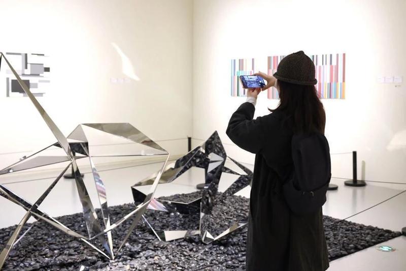  技术与观念的双重变奏：160余件德国当代艺术作品的深层解码 文化旅游