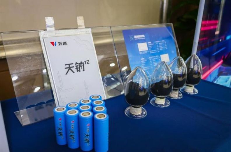  技术深度｜钠电池五大性能维度全面解析：2026年两轮电动车能源变革的技术路线图 汽车科技