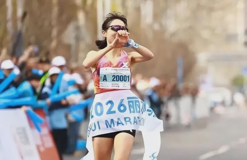  从东极到火洲：张水华全马235实力背后的半马战略深度拆解 体育新闻