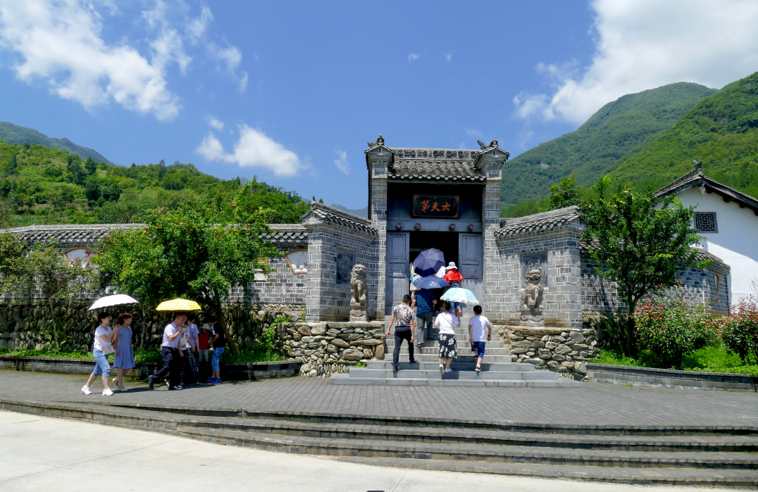  梯田文旅IP运营深度解构：漩涡镇如何用田园赛事激活乡村经济 文化旅游